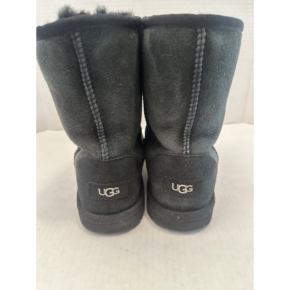 Ugg Classic II Short Black Boots Size 6 - Picture 7 of 16